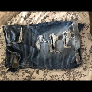 American eagle distressed jean shorts